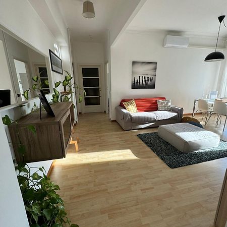 Ferienwohnung Trilocale Con Due Balconi A Isola Porta Nuova Mailand Exterior foto