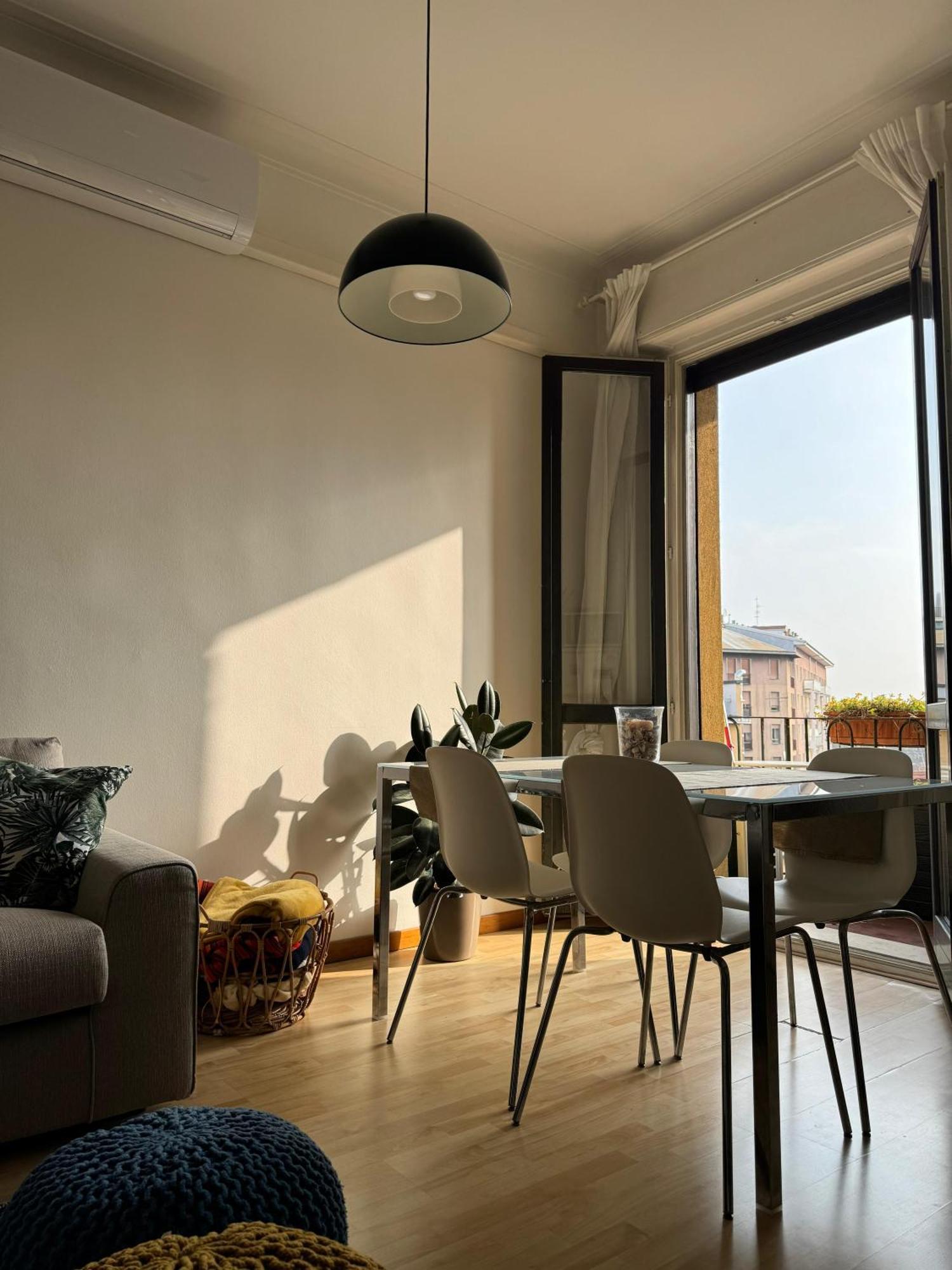 Ferienwohnung Trilocale Con Due Balconi A Isola Porta Nuova Mailand Exterior foto