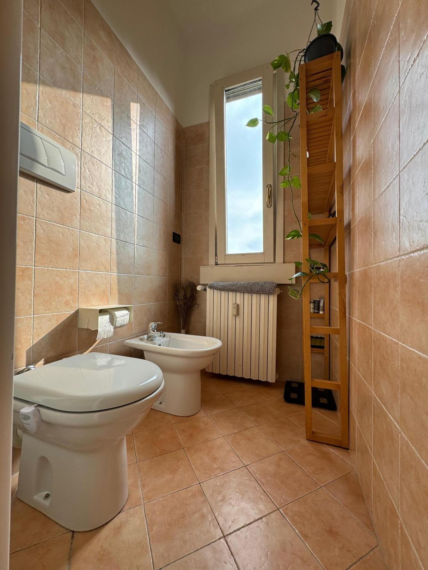 Ferienwohnung Trilocale Con Due Balconi A Isola Porta Nuova Mailand Exterior foto